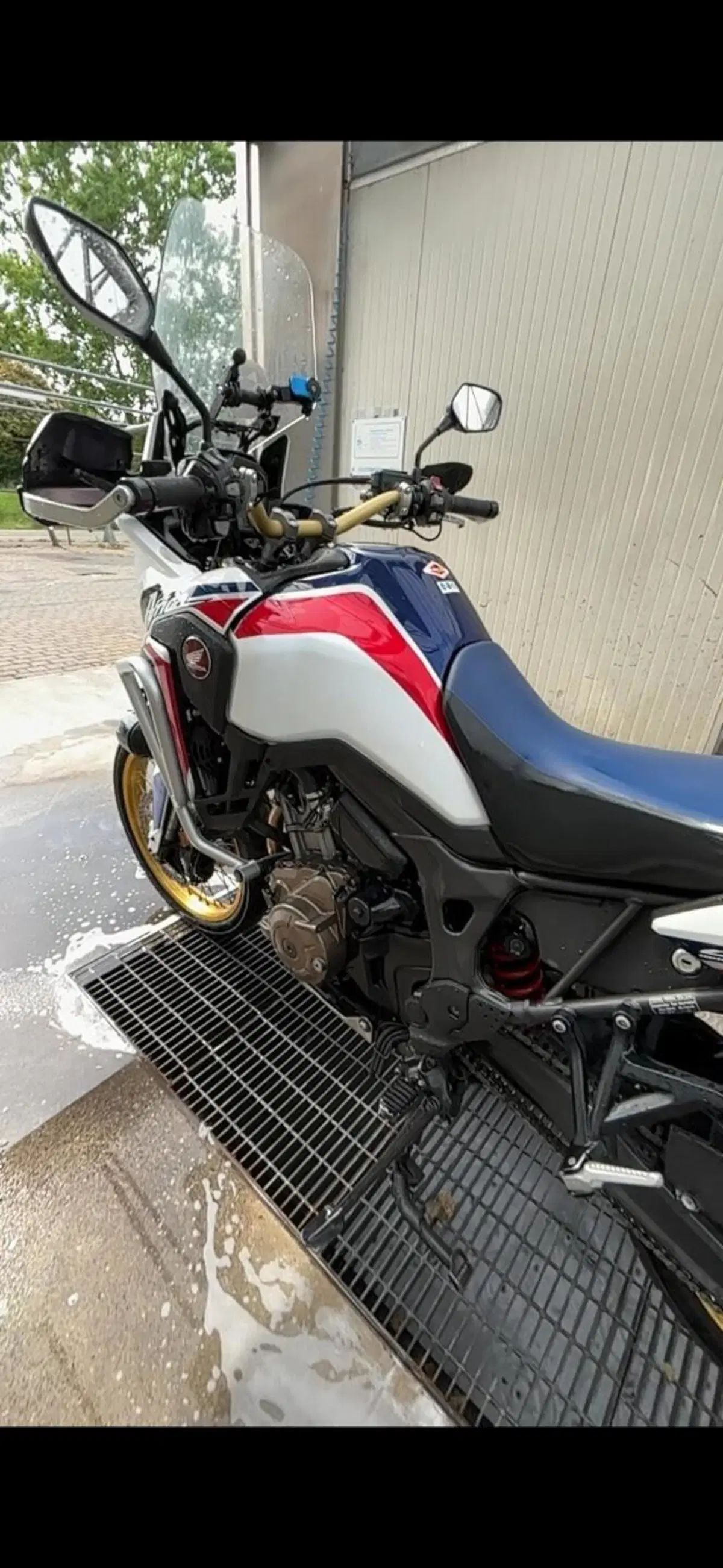 Honda Africa Twin CRF 1000L DCT ABS Travel Edition (2016 - 17)
