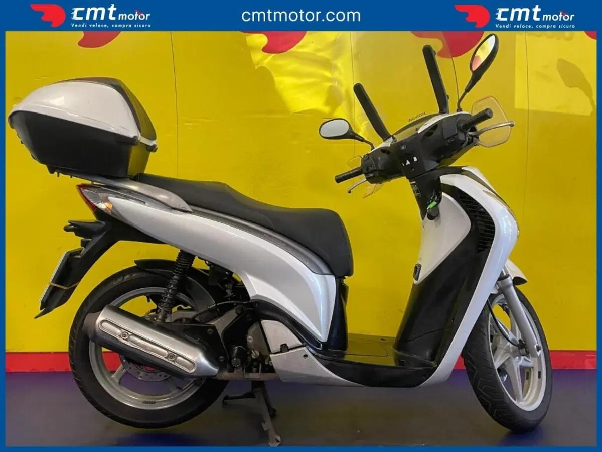 Honda SH 150i (2009 - 12) (3)