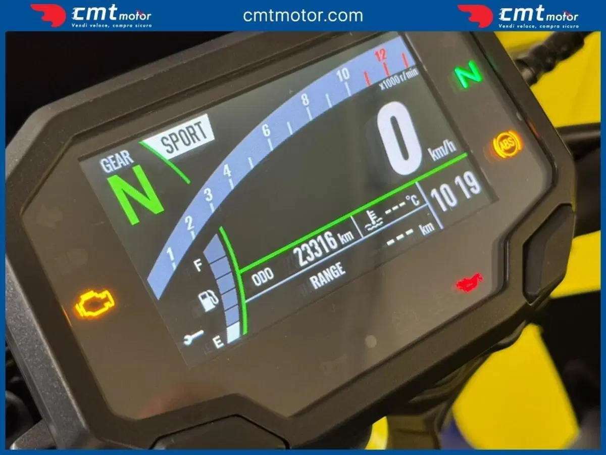 Kawasaki Z 900 Performance (2021 - 24) (5)