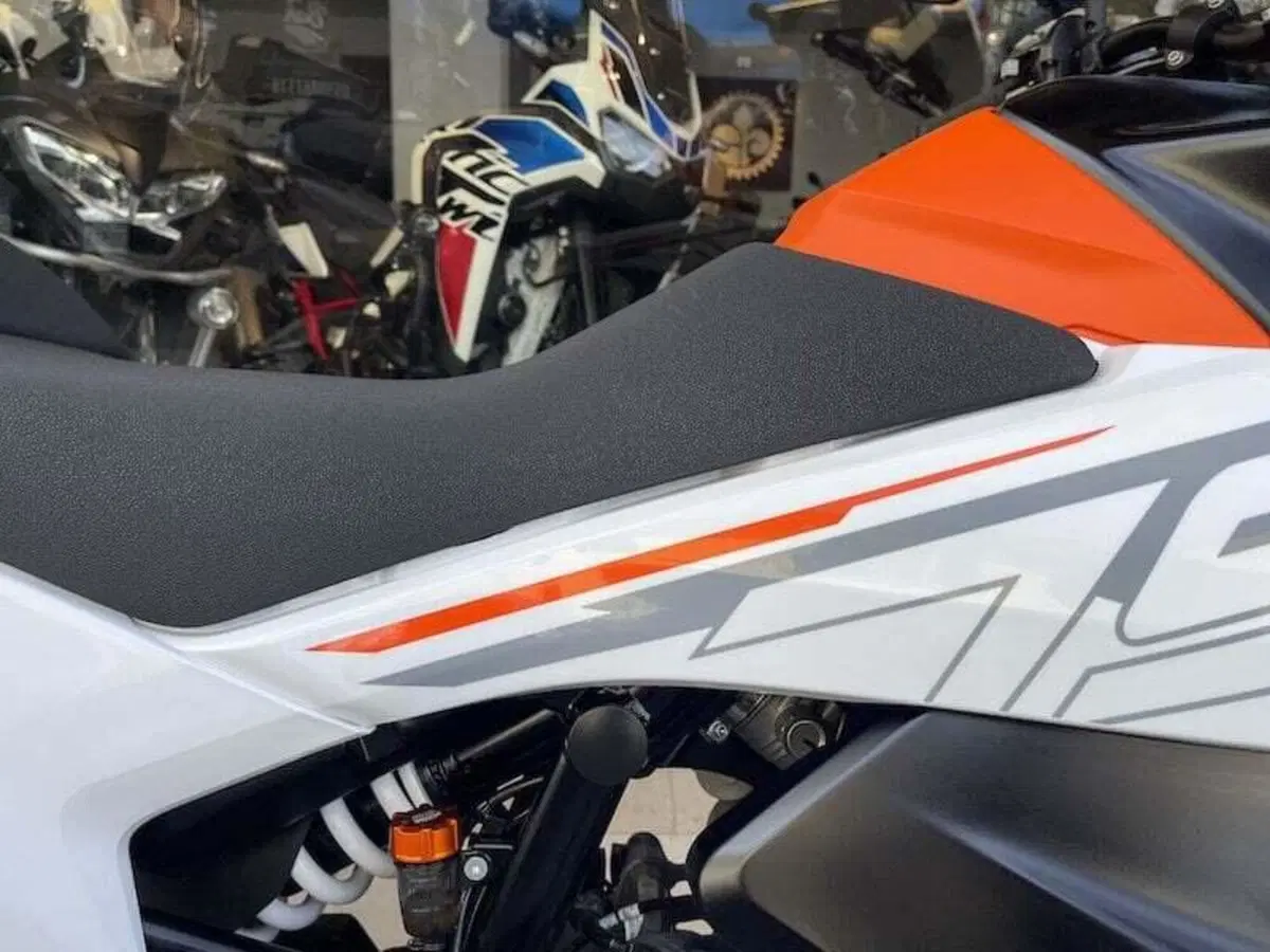 KTM 790 Adventure (2023 - 24) (10)