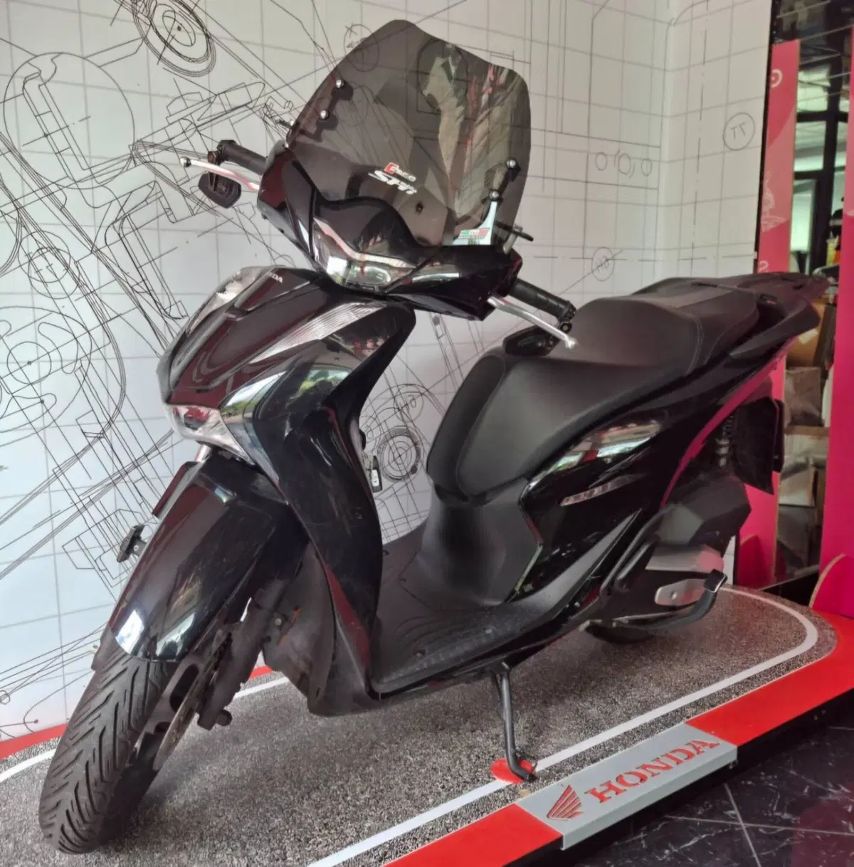 Honda SH 125 Mode (2024 - 26) (5)