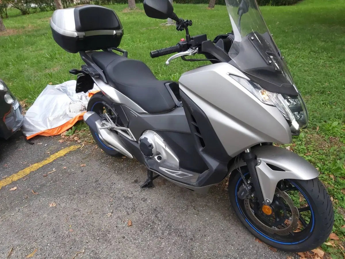 Honda Integra 750 DCT Sport (2017) (2)