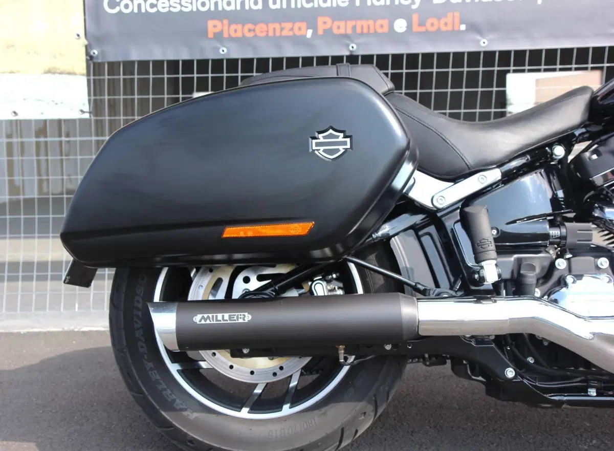 Harley-Davidson Sport Glide (2021 - 25) (2)