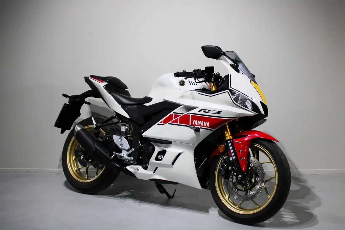 Yamaha YZF R3 (2021 - 24) (2)