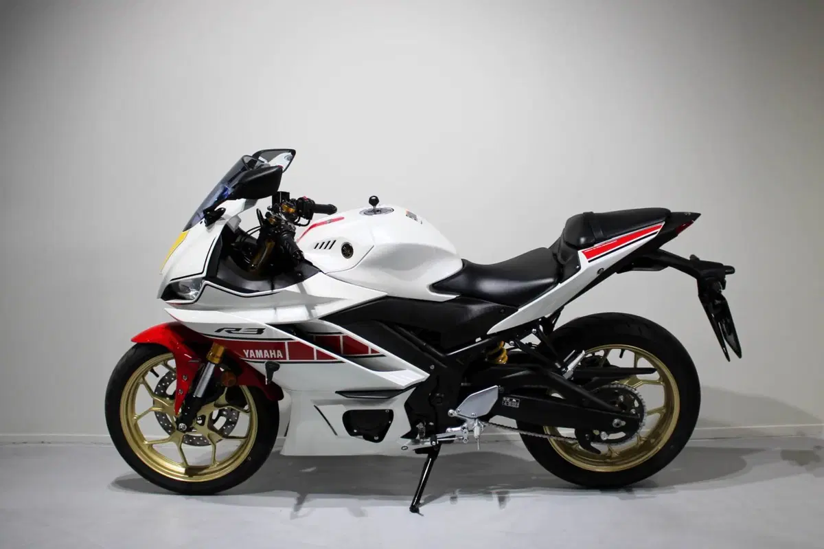 Yamaha YZF R3 (2021 - 24) (4)