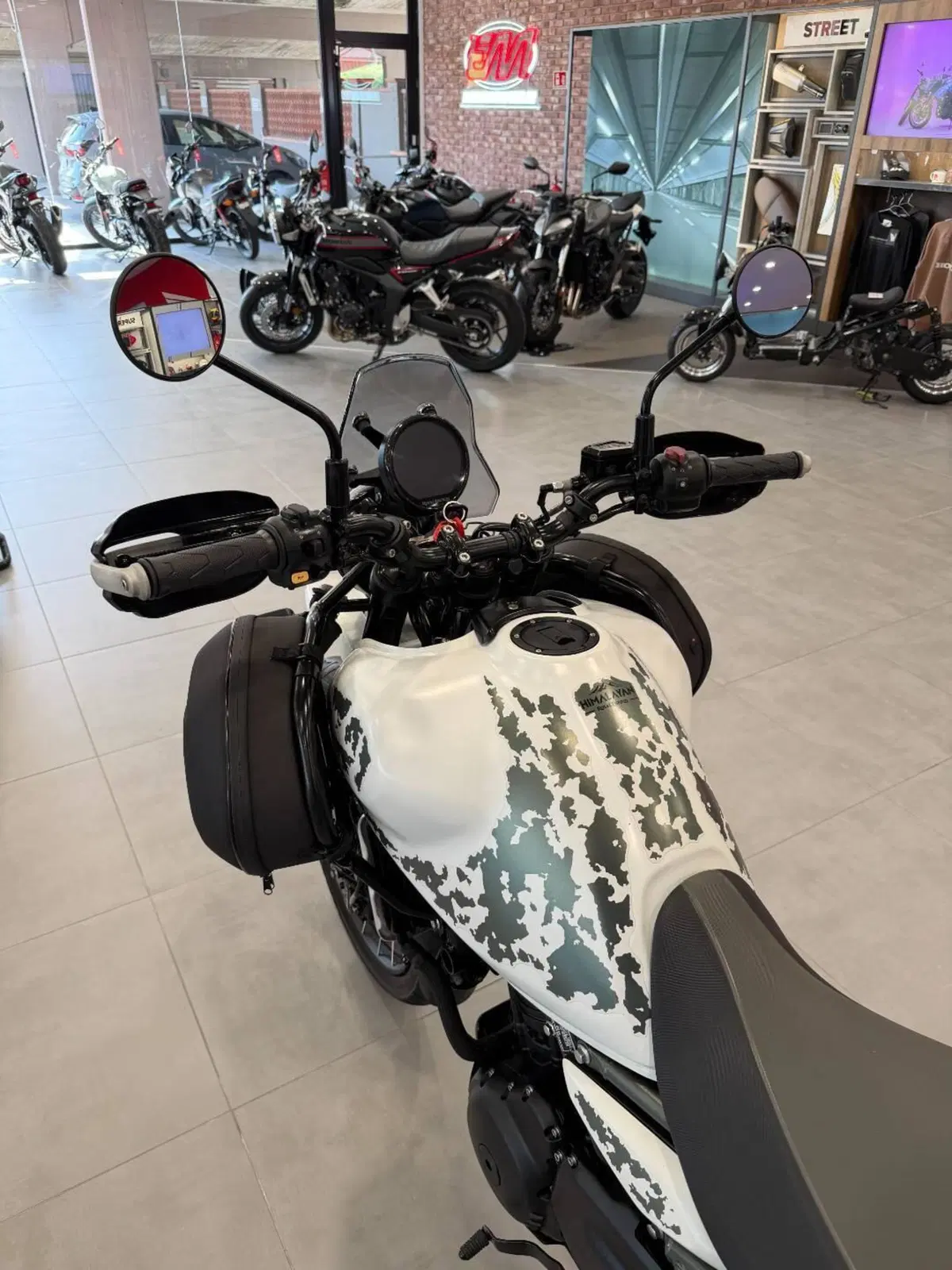 Royal Enfield Himalayan 450 Tubeless (2024 - 26) (9)