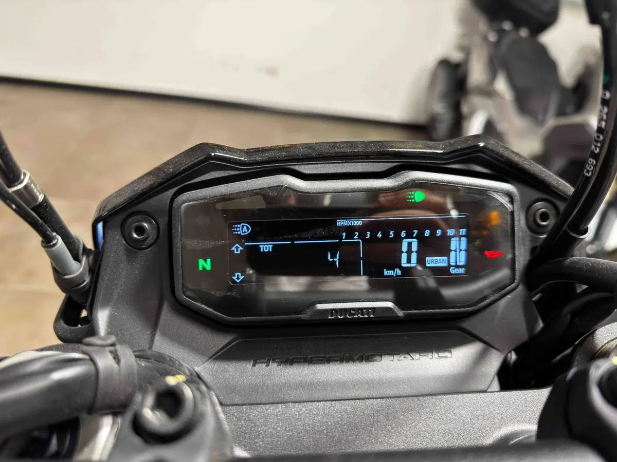 Ducati Hypermotard 698 Mono RVE (2024 - 26) (5)