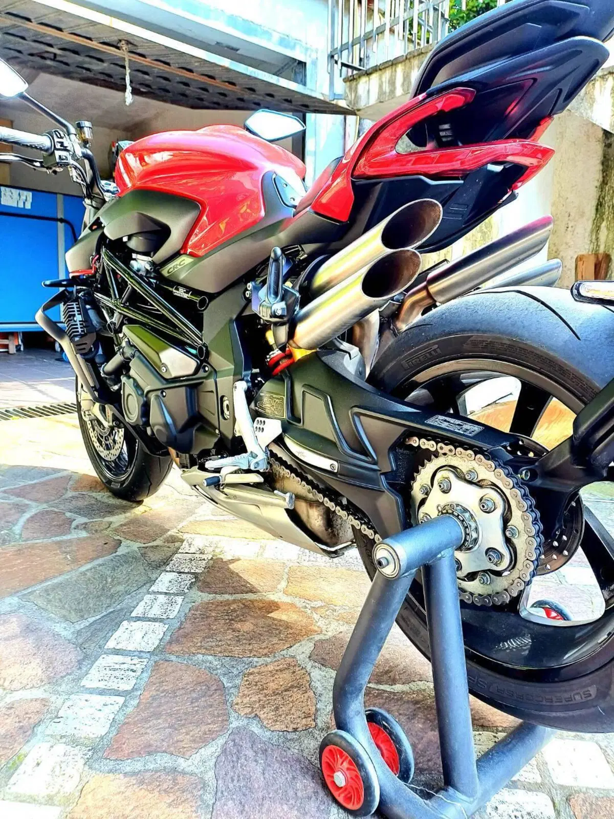 MV Agusta Brutale 1000 RS (2022 - 26) (2)