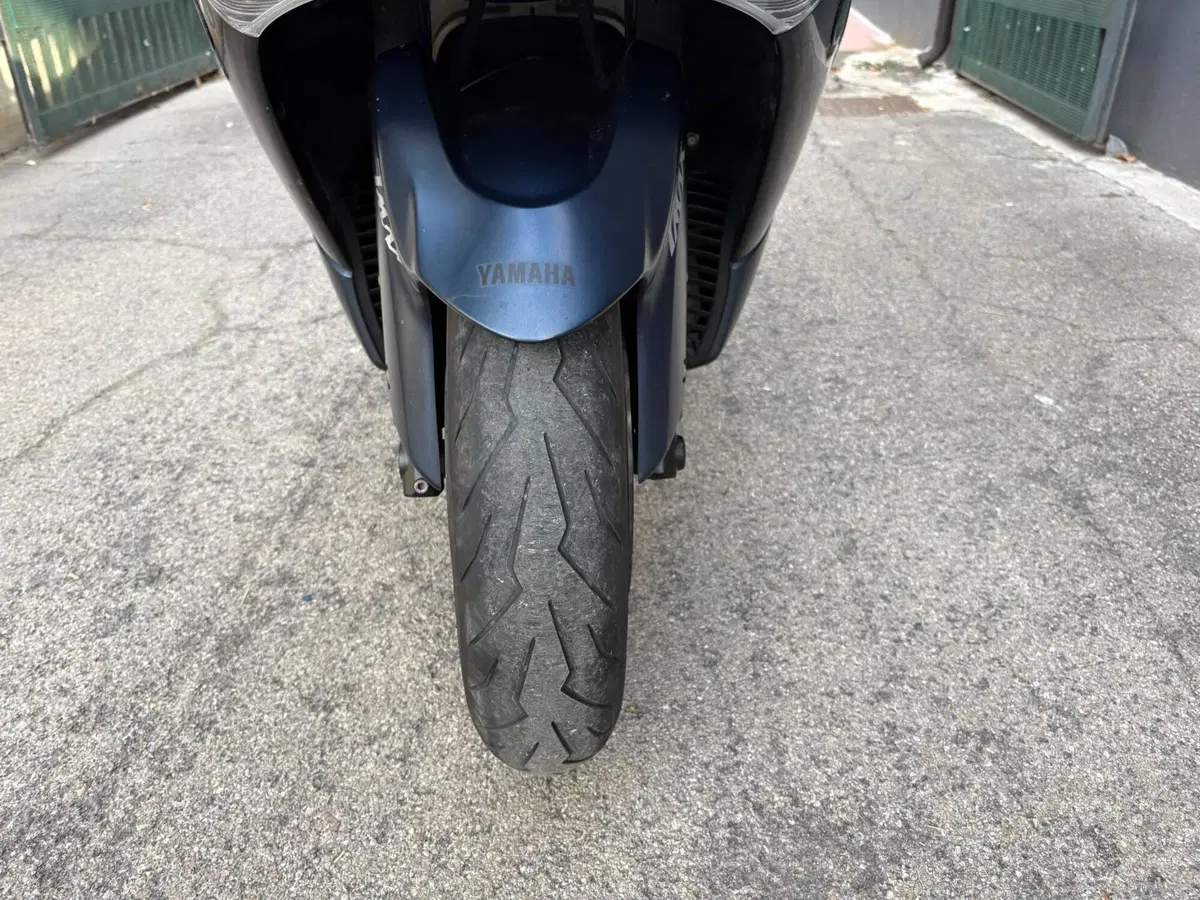 Yamaha T-Max 500 (2008 - 12) (9)