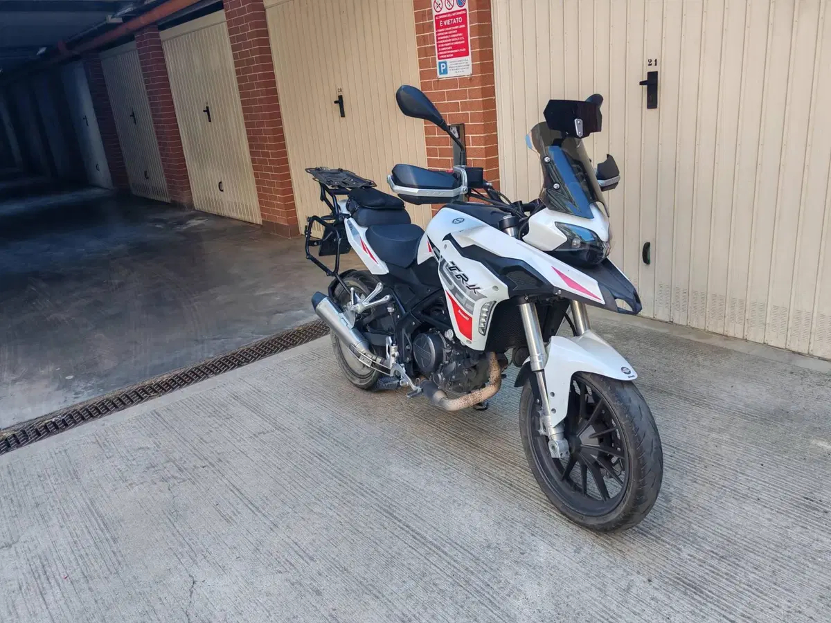 Benelli TRK 251 (2022 - 25) (2)