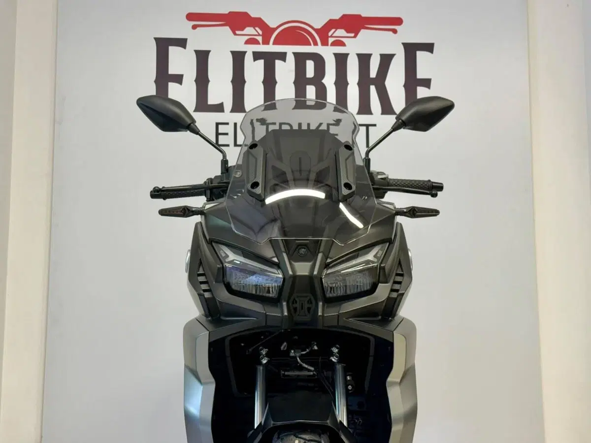 Voge Sfida SR2 ADV (2026) (9)