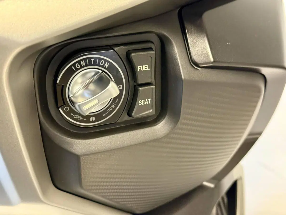 Voge Sfida SR2 ADV (2026) (13)