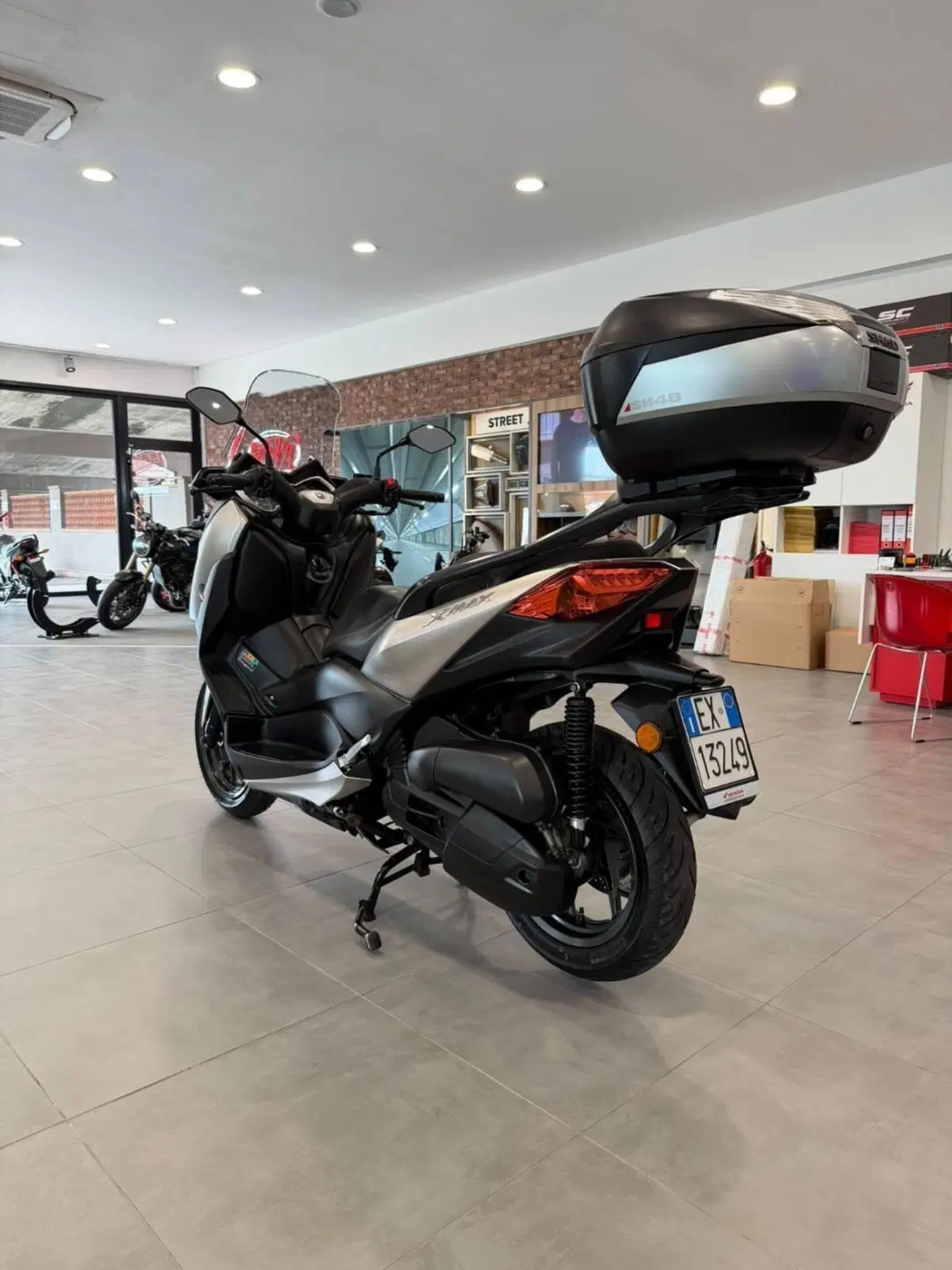 Yamaha X-Max 125 (2021 - 24) (4)