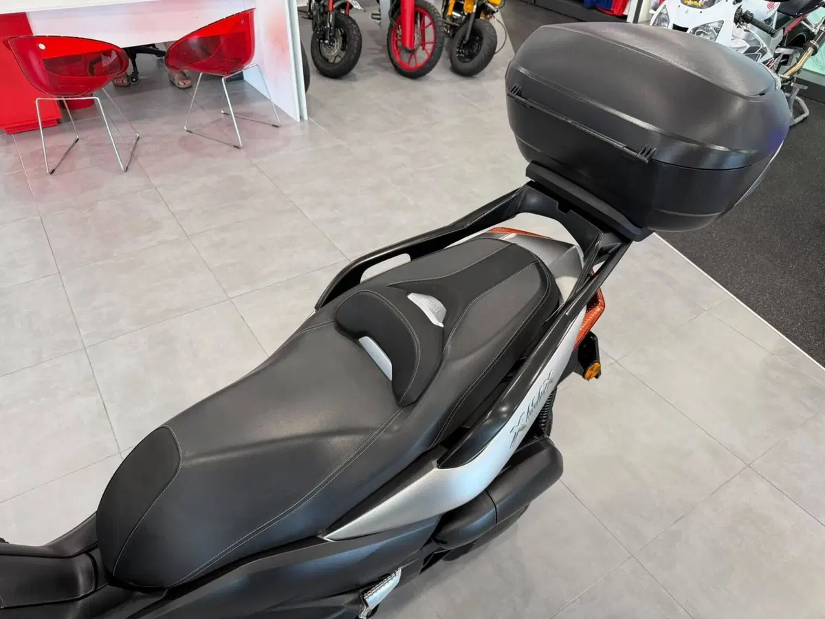 Yamaha X-Max 125 (2021 - 24) (11)