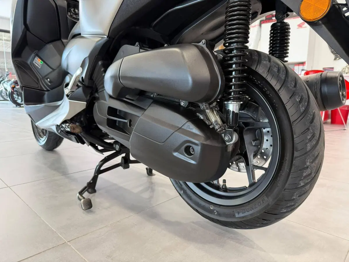 Yamaha X-Max 125 (2021 - 24) (13)