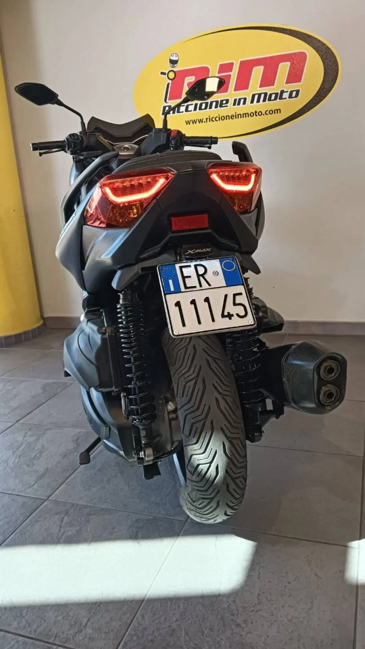 Yamaha X-Max 400 ABS (2017 - 20) (11)