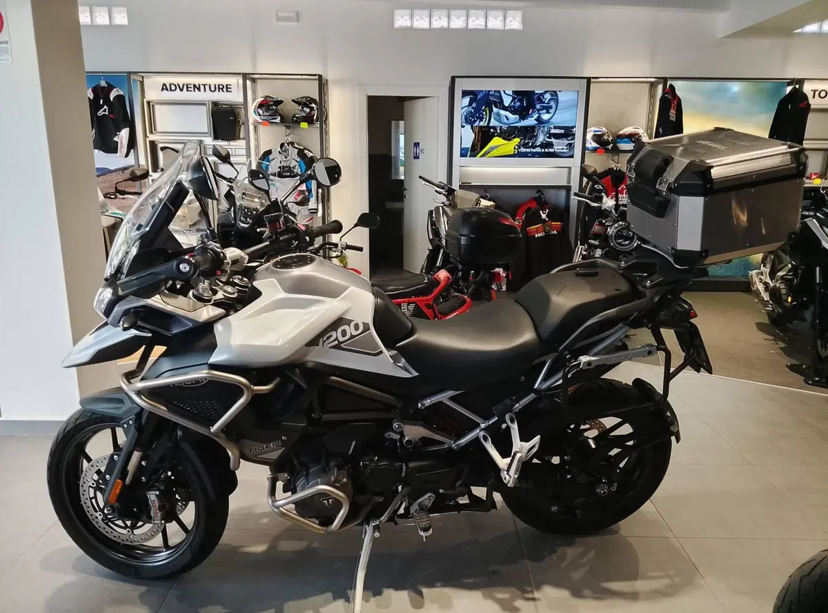Triumph Tiger 1200 GT Pro (2022 - 23) (2)