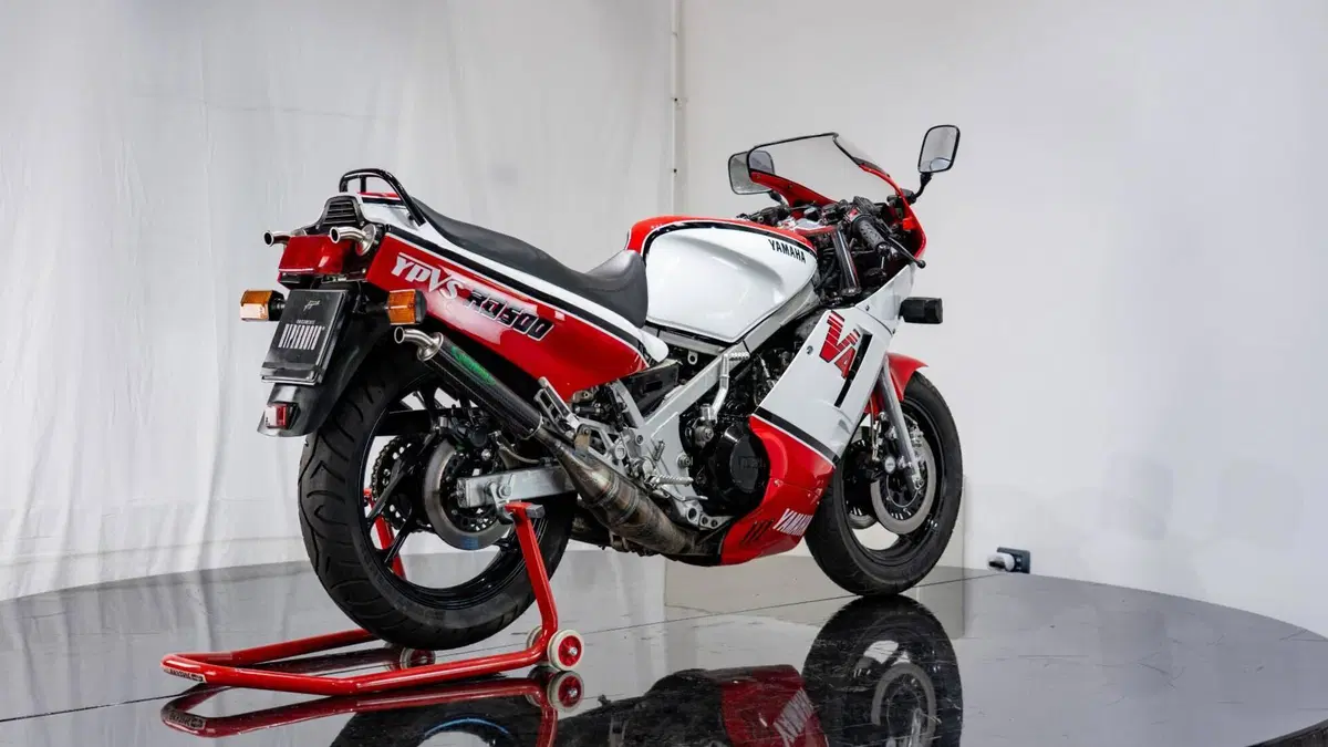 Yamaha RD 500 LC (7)