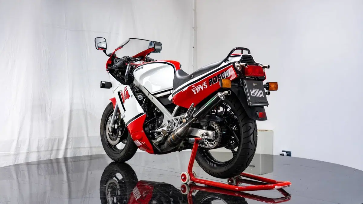 Yamaha RD 500 LC (9)
