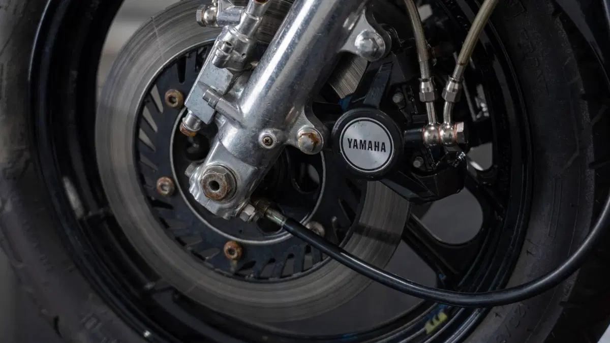 Yamaha RD 500 LC (17)