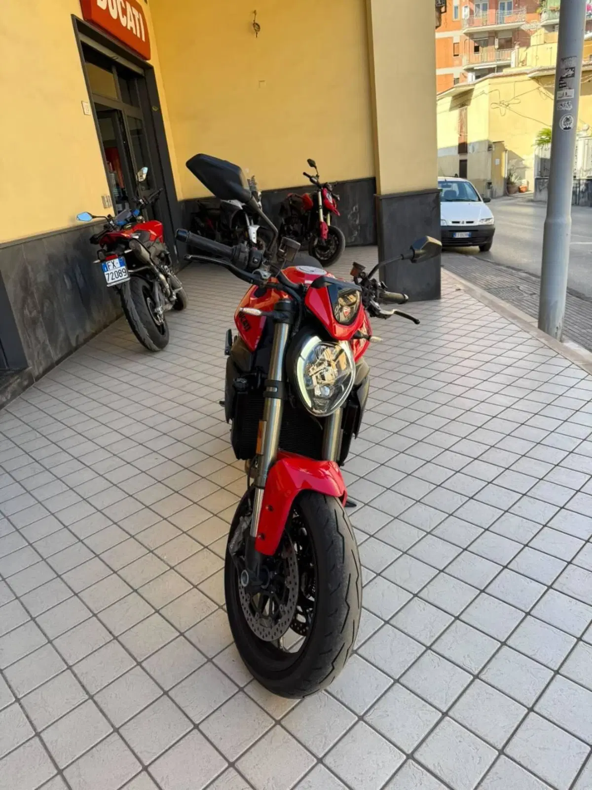 Ducati Monster 890 + (2026) (3)