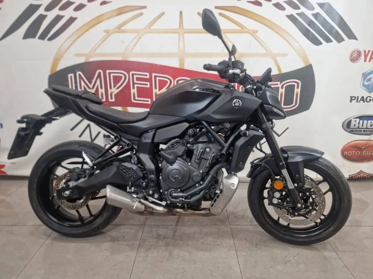 Yamaha MT-07 Y-AMT (2025 - 26) (2)