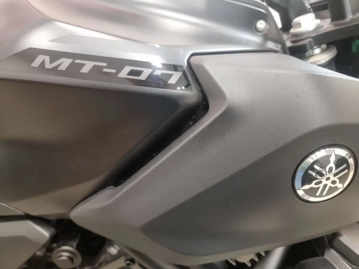 Yamaha MT-07 Y-AMT (2025 - 26) (5)