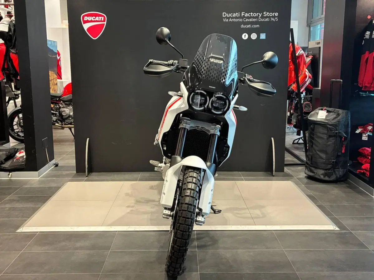 Ducati DesertX (2022 - 25) (3)