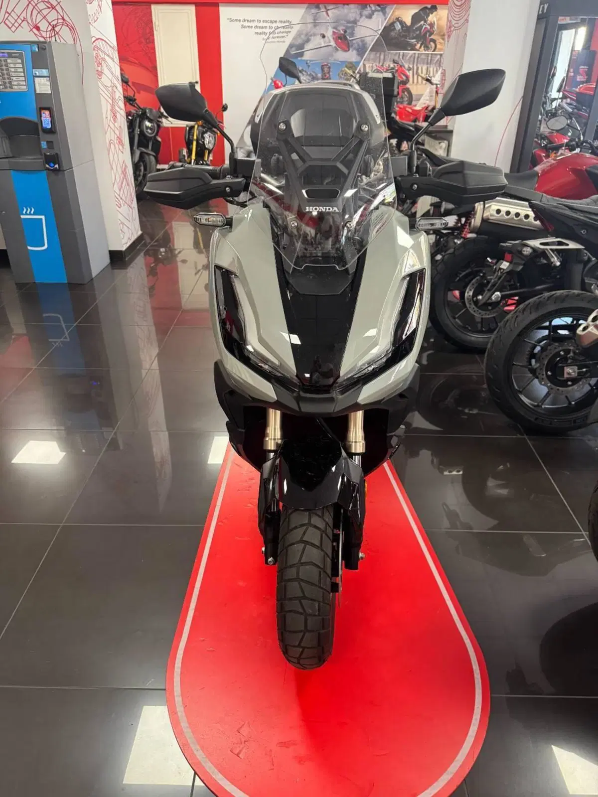 Honda ADV 350 (2022 - 24) (3)