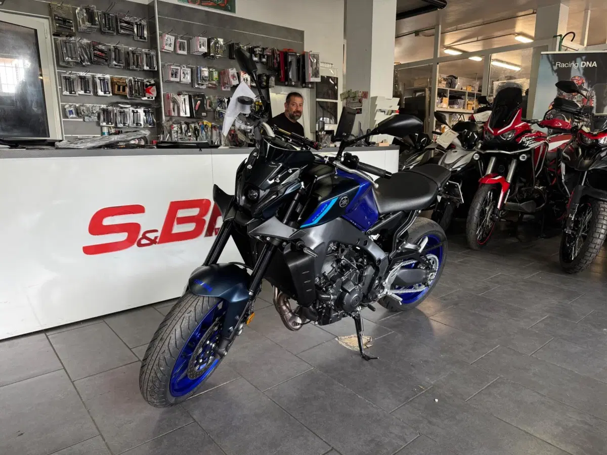 Yamaha MT-09 SP (2021 - 23) (2)