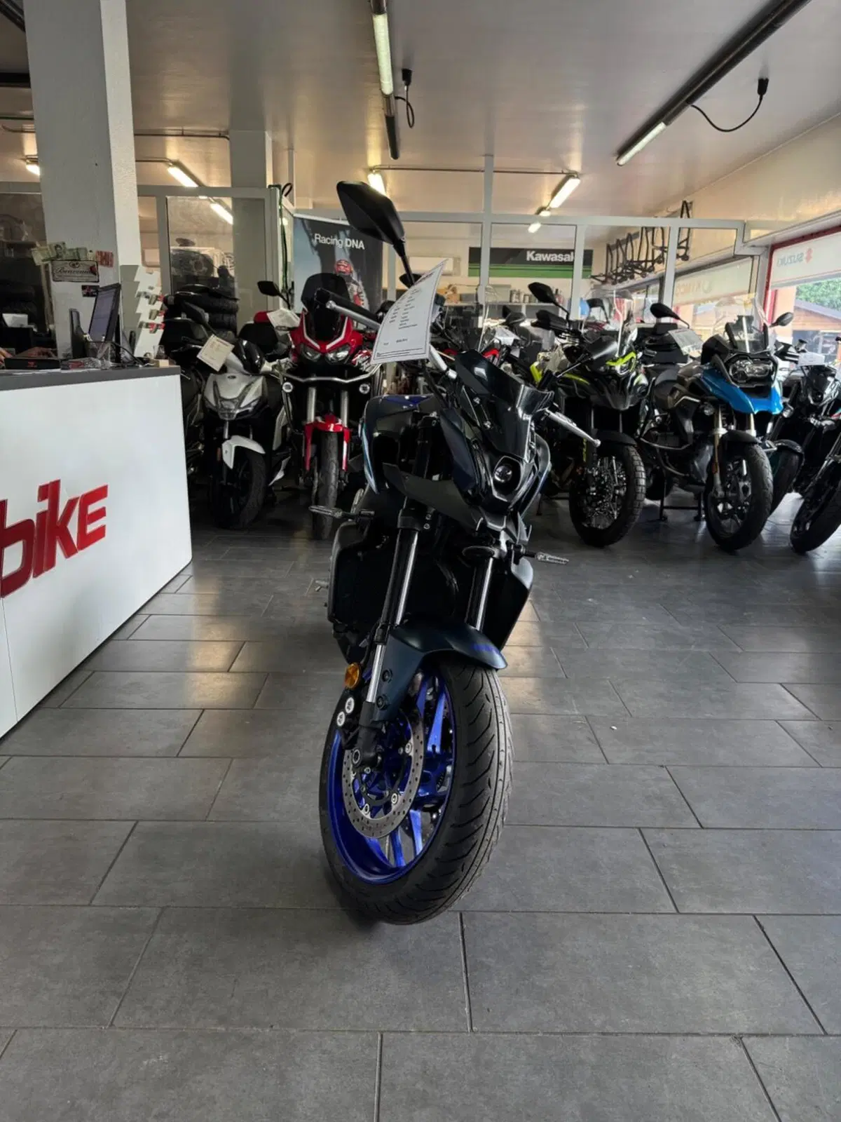 Yamaha MT-09 SP (2021 - 23) (3)