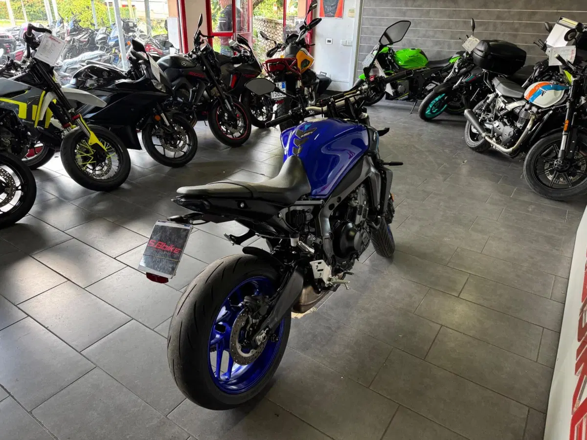 Yamaha MT-09 SP (2021 - 23) (5)