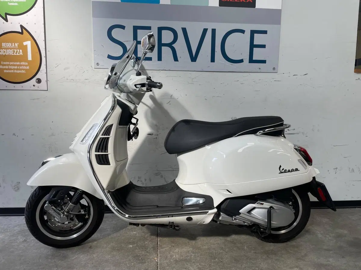 Vespa GTS 310 Super (2025 - 26) (2)