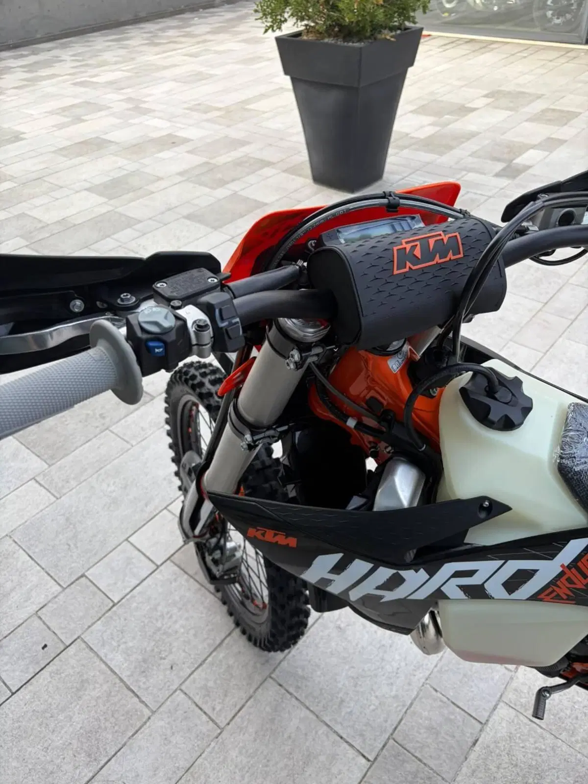 KTM 300 EXC Hardenduro (2027) (6)