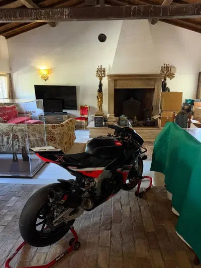 Aprilia RSV4 1100 Factory (2021 - 24) usata
