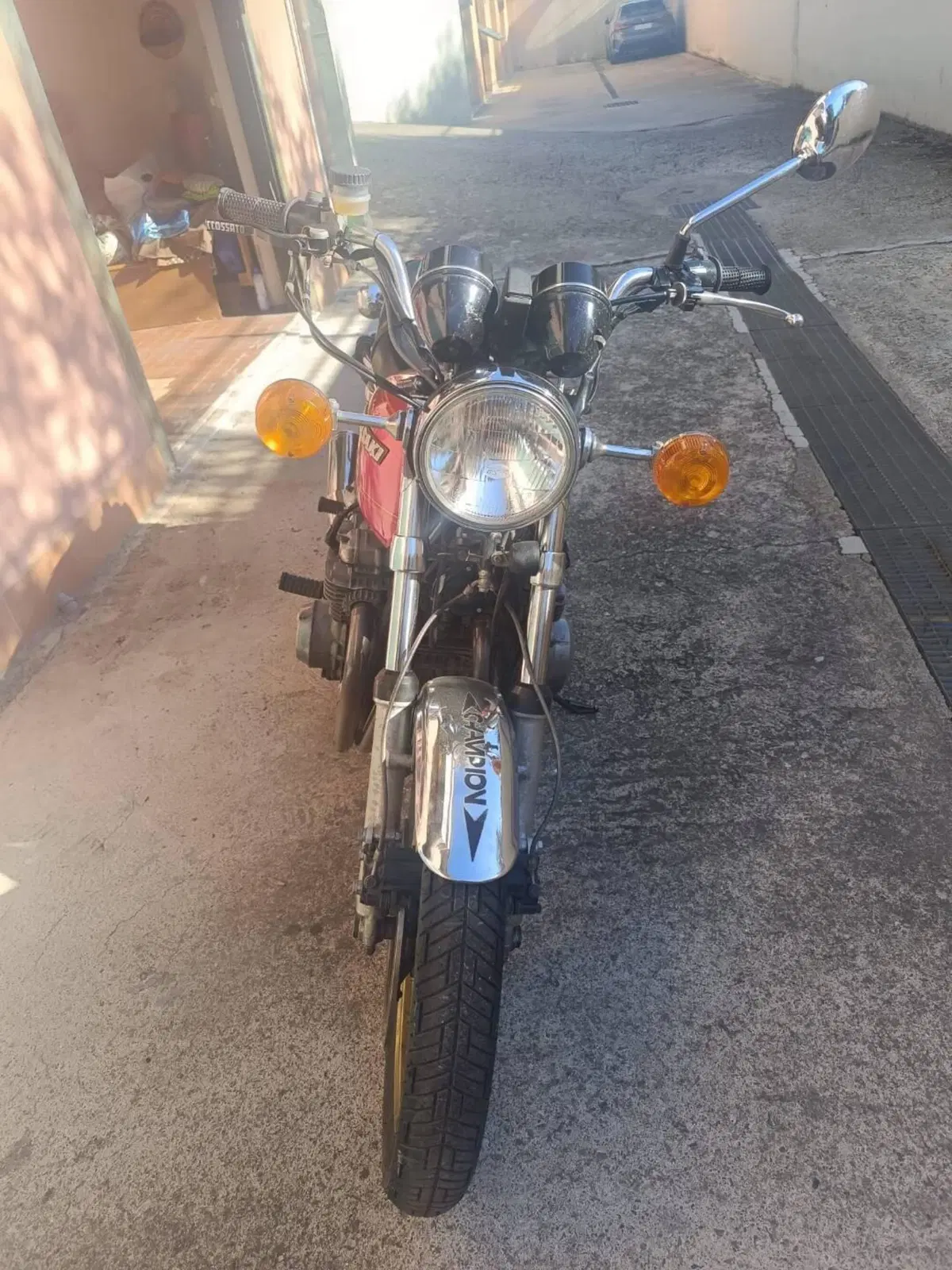 Kawasaki Z650-B1 (3)