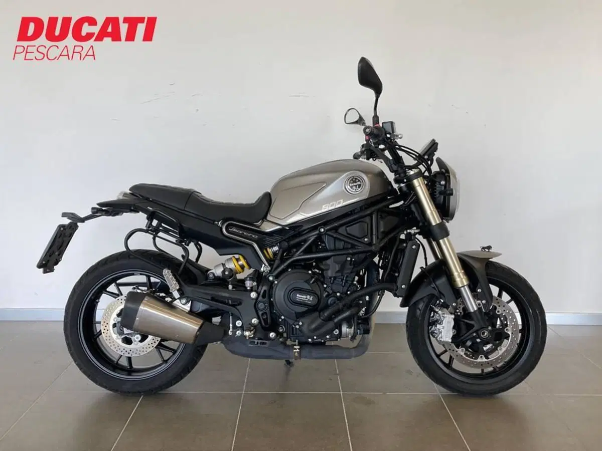 Benelli Leoncino 800 (2022 - 26)
