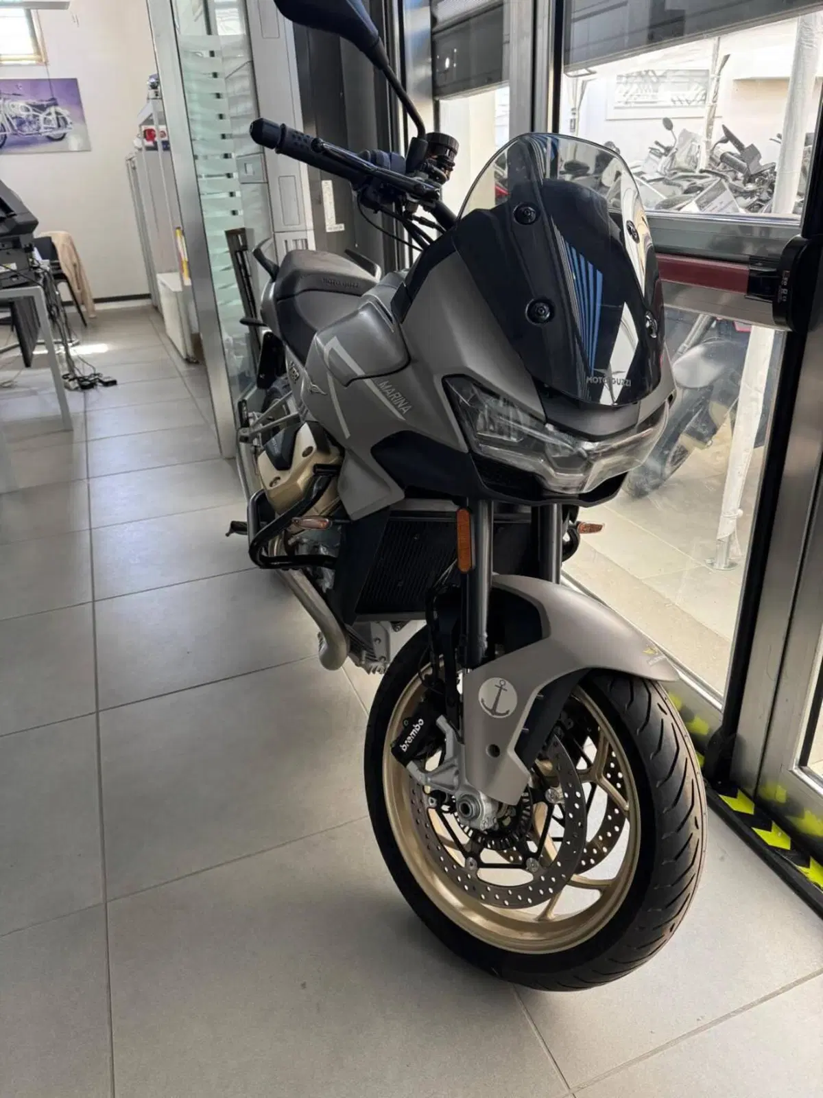 Moto Guzzi V100 Mandello Aviazione Navale (2023 - 24) (4)