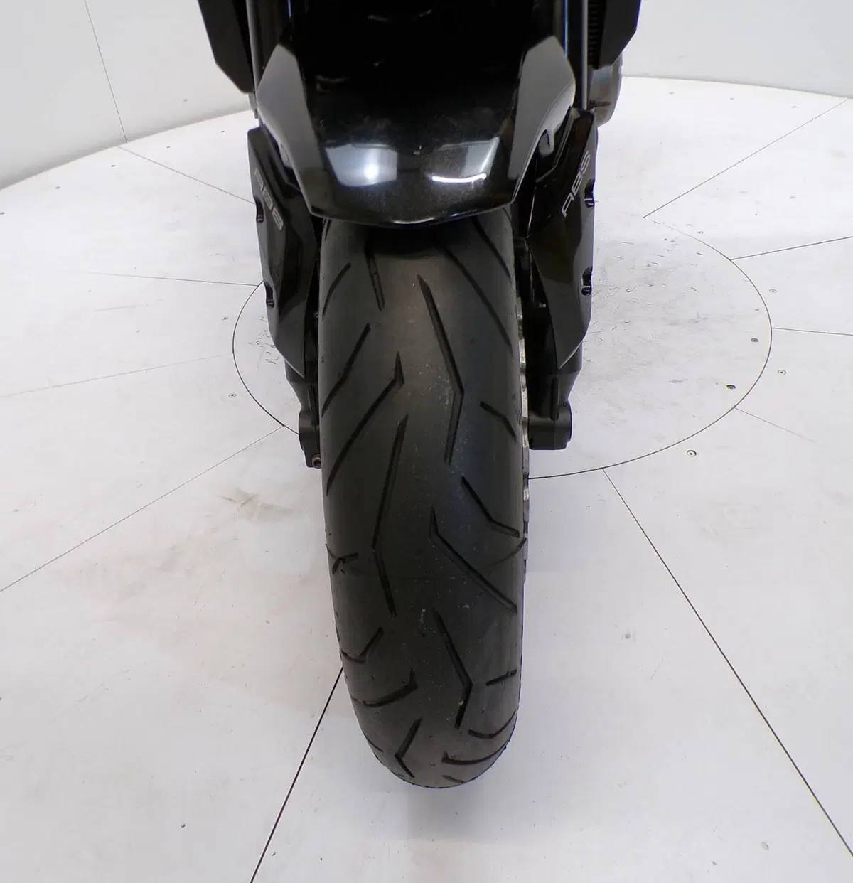 Kawasaki Z 900 (2017 - 18) (10)