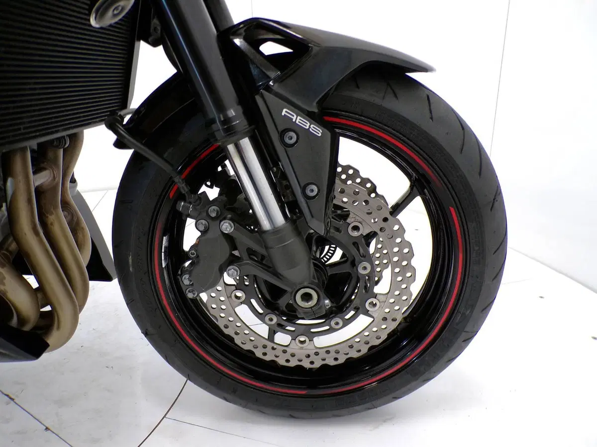 Kawasaki Z 900 (2017 - 18) (12)