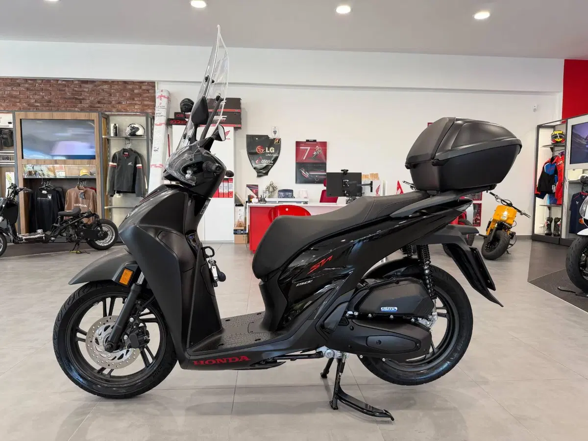 Honda SH 150 Sport (2026) (3)