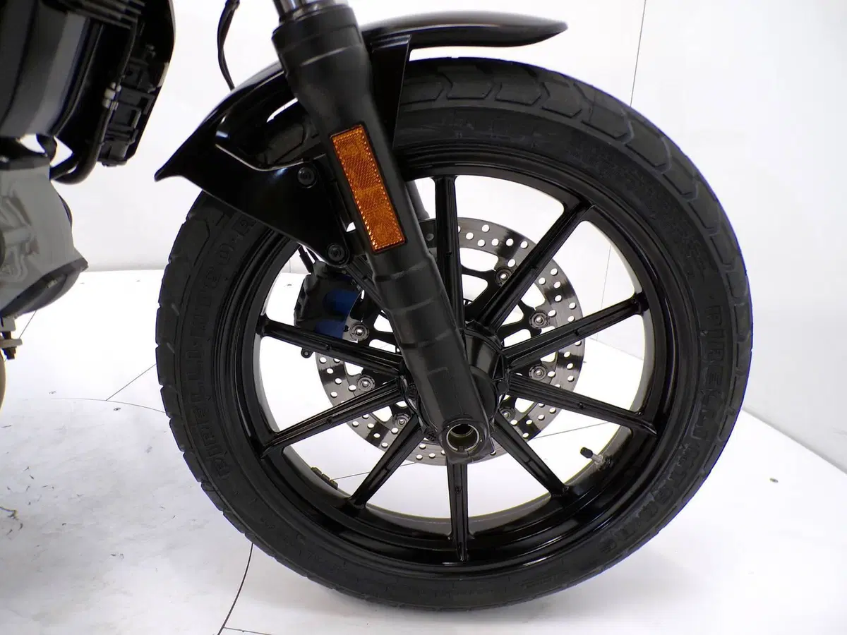 Ducati Scrambler 400 Sixty 2 (2016 - 21) (12)
