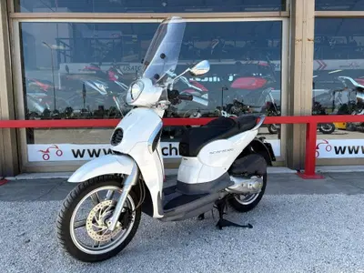 Aprilia Scarabeo 200 i.e. (2011 - 16) usata