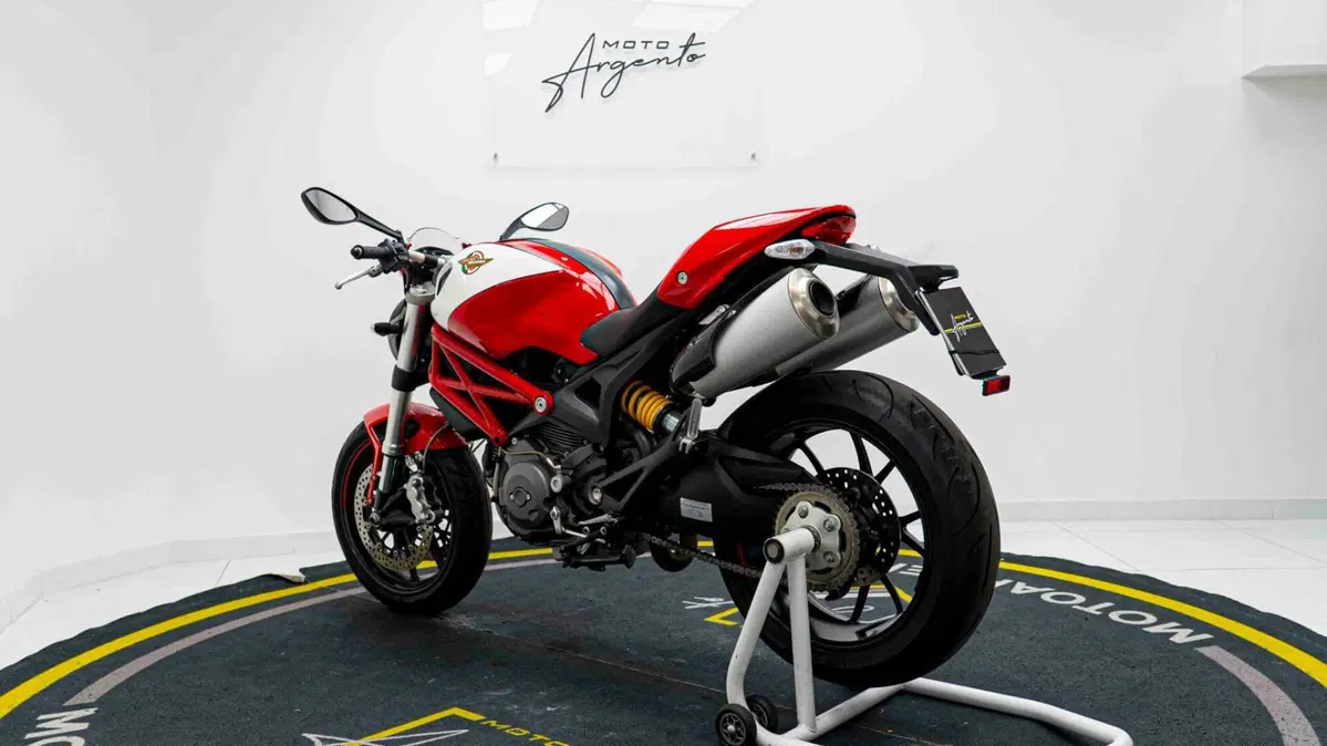 Ducati Monster 796 (2010 - 13) (6)