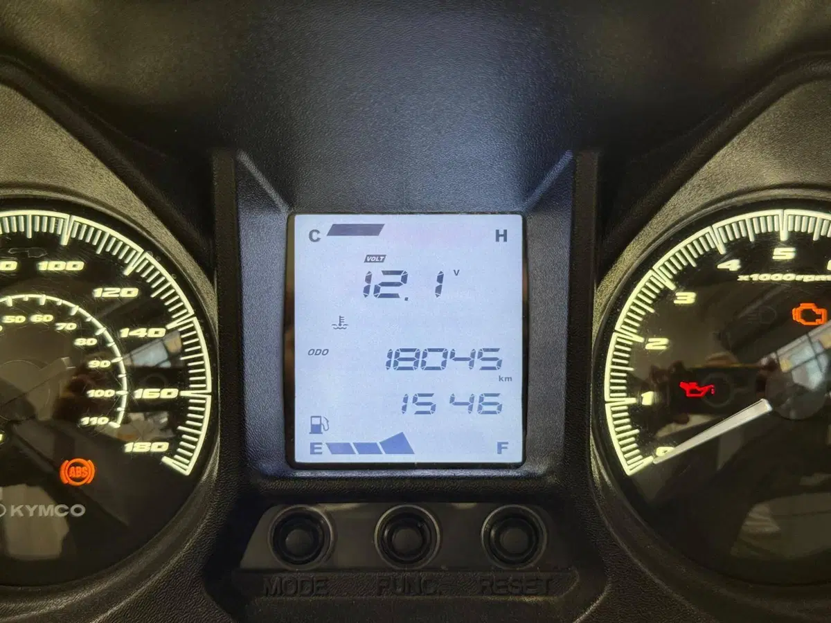 Kymco X-Town 300i ABS (2016 - 20) (5)