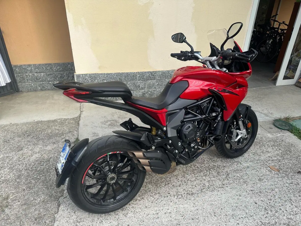 MV Agusta Turismo Veloce 800 R (2023 - 26) (5)