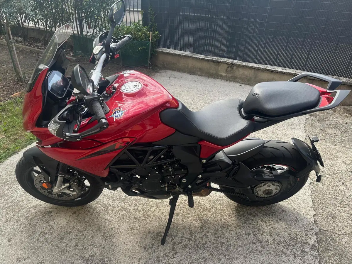 MV Agusta Turismo Veloce 800 R (2023 - 26) (10)
