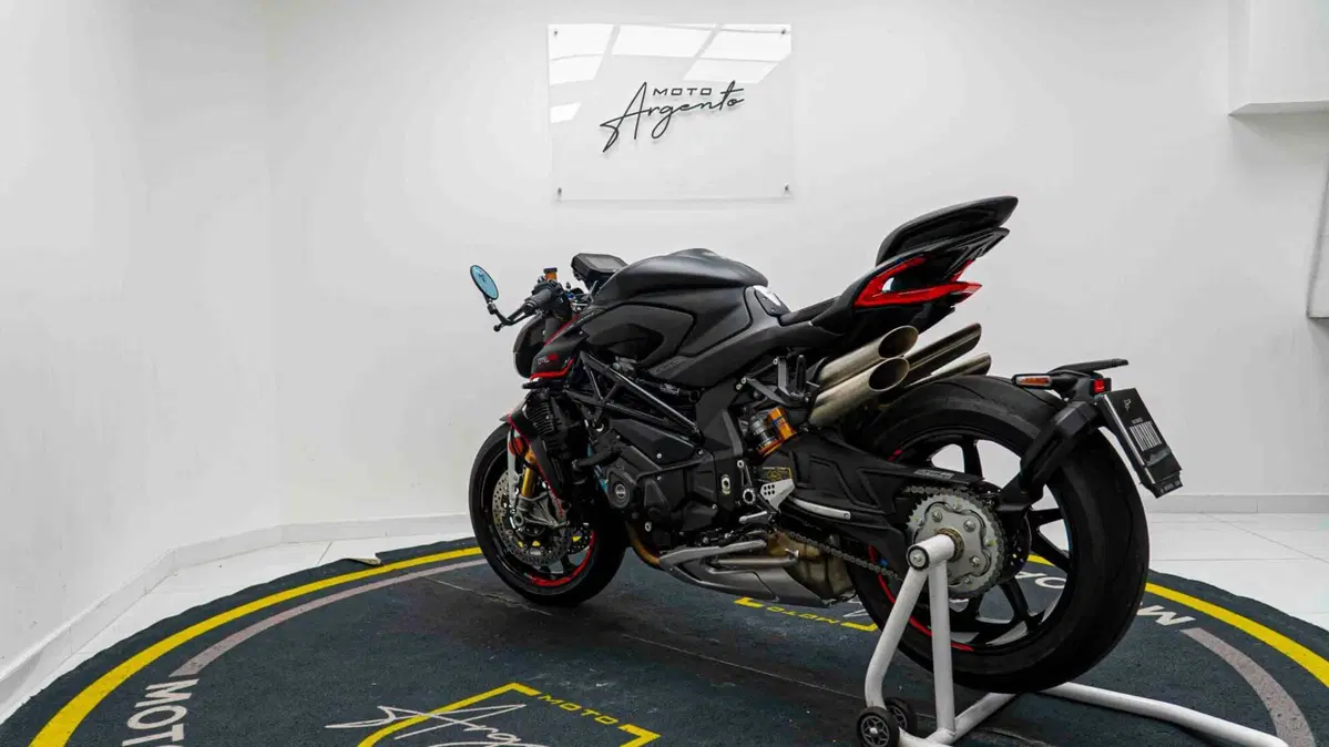 MV Agusta Brutale 1000 RR (2026) (12)