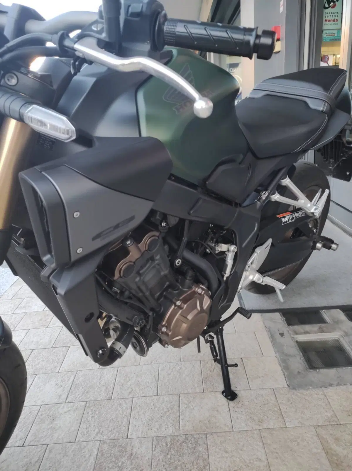 Honda CB 650 R E-Clutch (2024 - 26) (10)