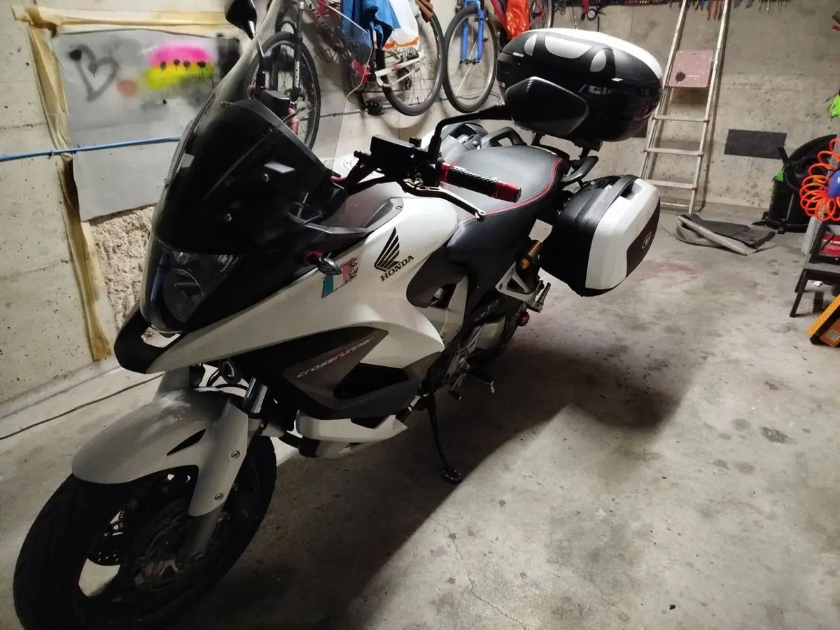 Honda Crossrunner ABS (2010 - 14) (3)